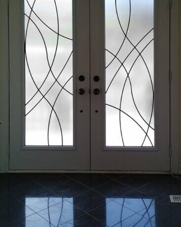 Element wrought iron door insert, installed (photo 4)