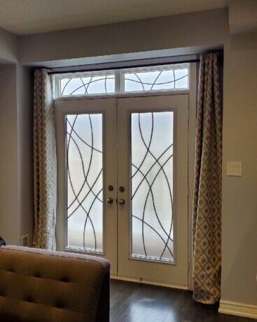 Element wrought iron door insert, installed (photo 12)