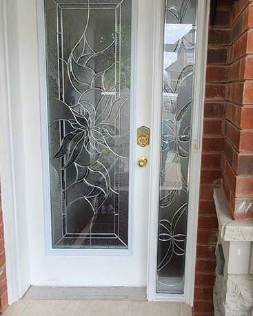 Fiesta decorative glass door insert, installed (photo 4)