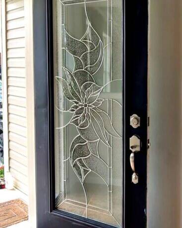 Fiesta decorative glass door insert, installed (photo 7)