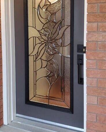 Fiesta decorative glass door insert, installed (photo 8)