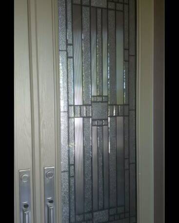 Moderna stained glass door insert, installed (photo 7)