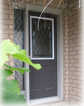 Prisma decorative glass door insert, installed (photo 5)