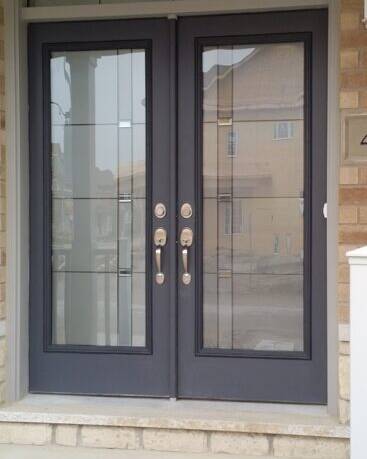 Prodigy decorative glass door insert, installed (photo 2)