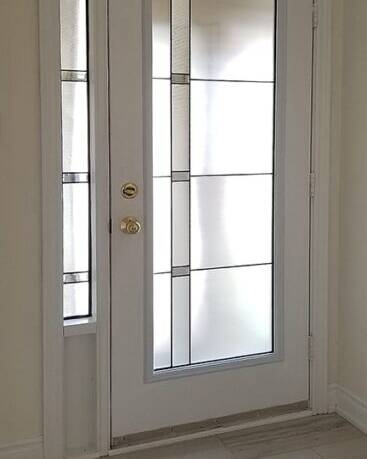 Prodigy decorative glass door insert, installed (photo 18)